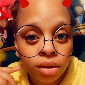 Meet your Posher, Nykia